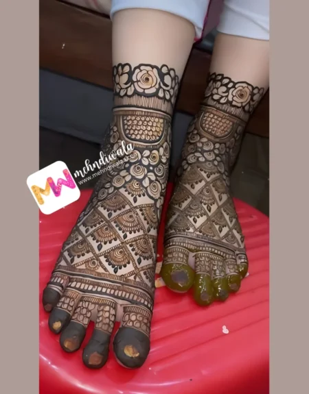 fancy-mehndi-design