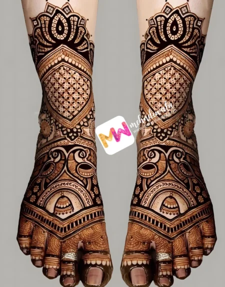 latest-peacock-bridal-mehendi design