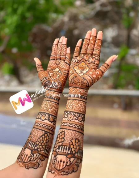latest-peacock-bridal-mehendi design