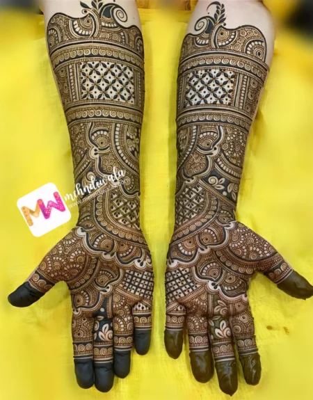 hd-checks-leaves-engagement-mehndi design