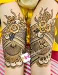 flower-figure-mehandi design