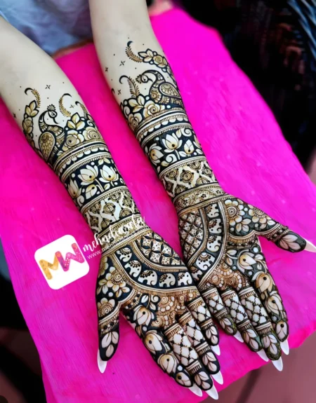 latest-peacock-bridal-mehendi design