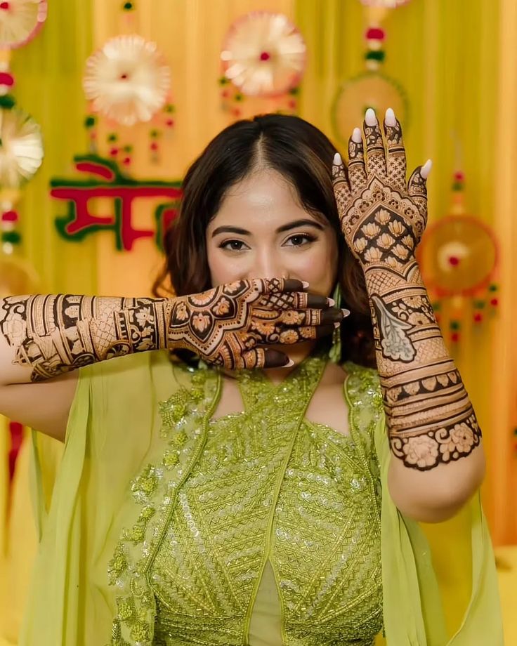 Best Bridal Mehndi Artist in Laxmi Nagar | Wedding Mehndi Expert