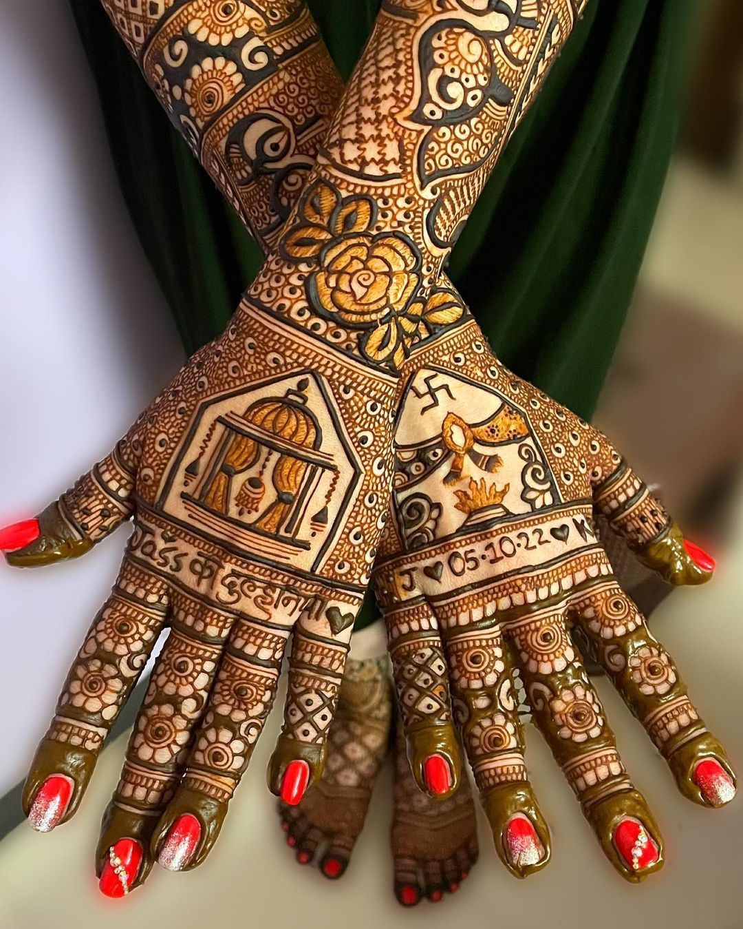 back hand mehndi
