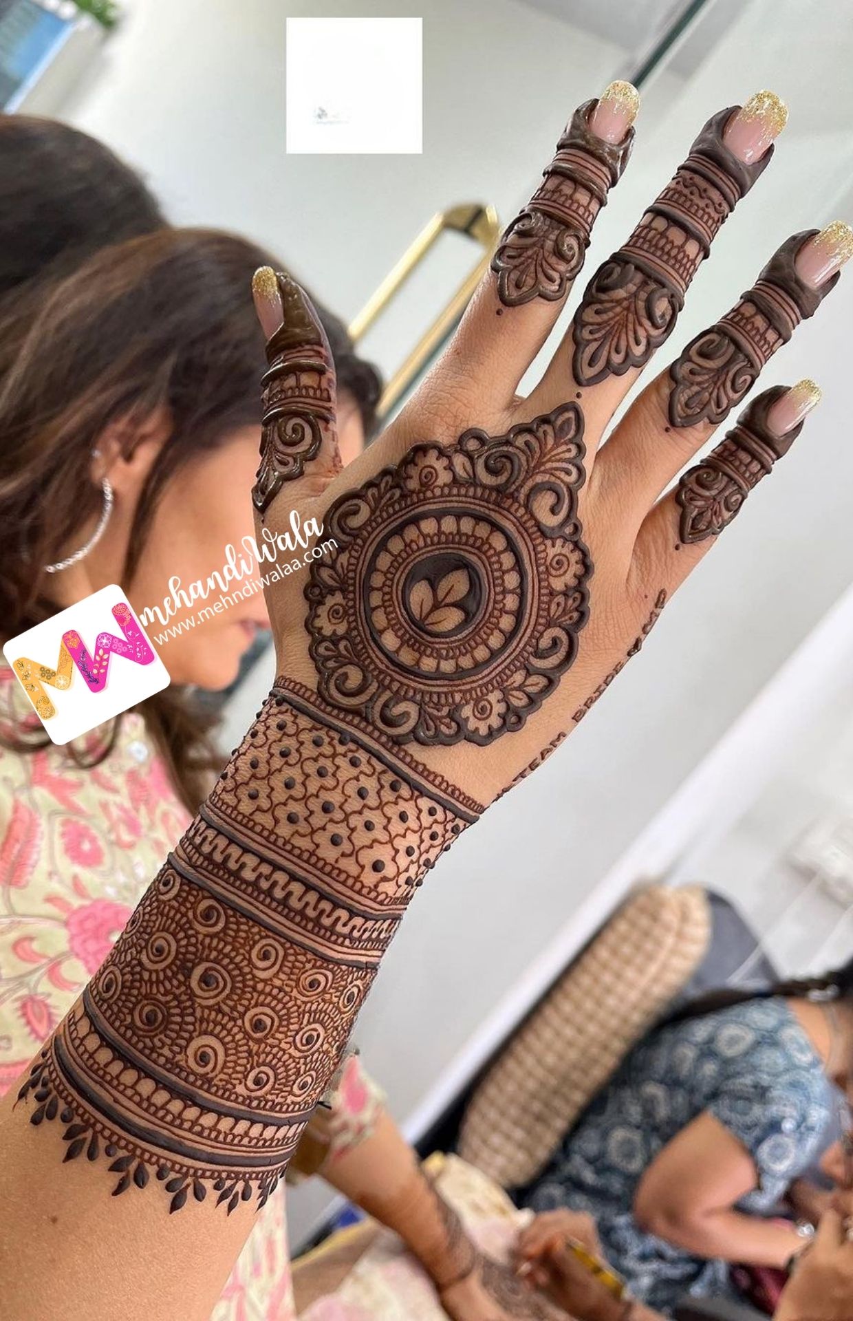 mandala mehndi design