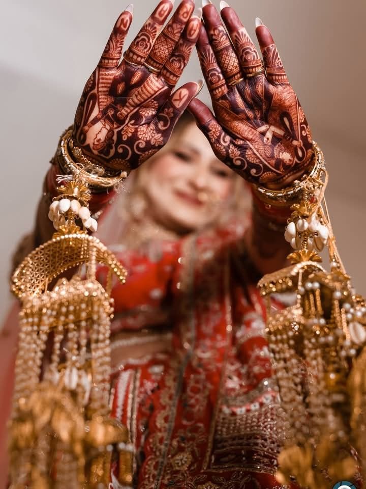 best mehndi design by mehndi artist in patparganj