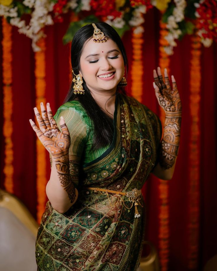 customized mehndi design from mehndi artist in patparganj