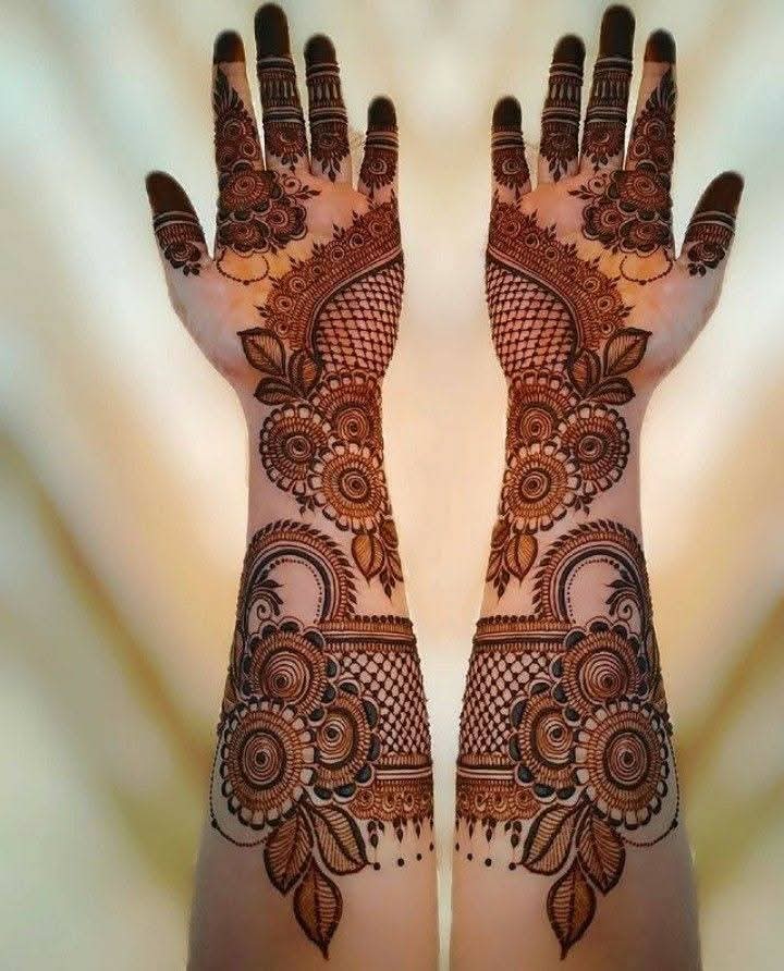 BRIDAL MEHNDI LOOK