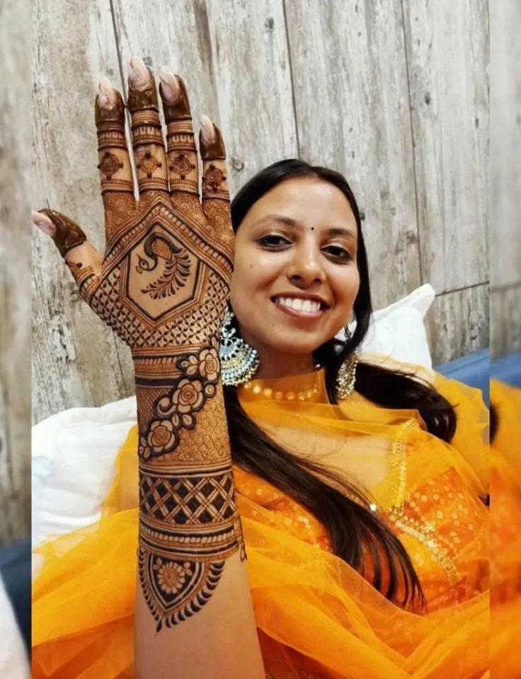 mehndi wala mehndi artist in greater noida