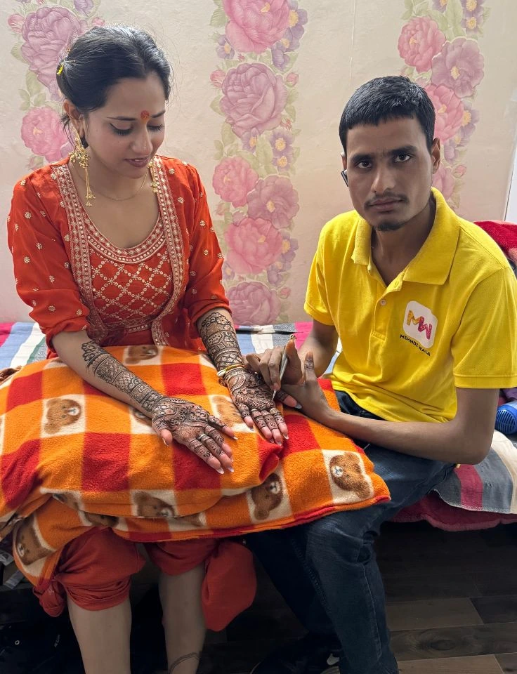 Best Hand Mehandi Artist in IP Extension